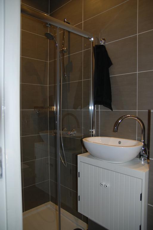 Bed & Breakfast Obrechtstraat Гаага Номер фото
